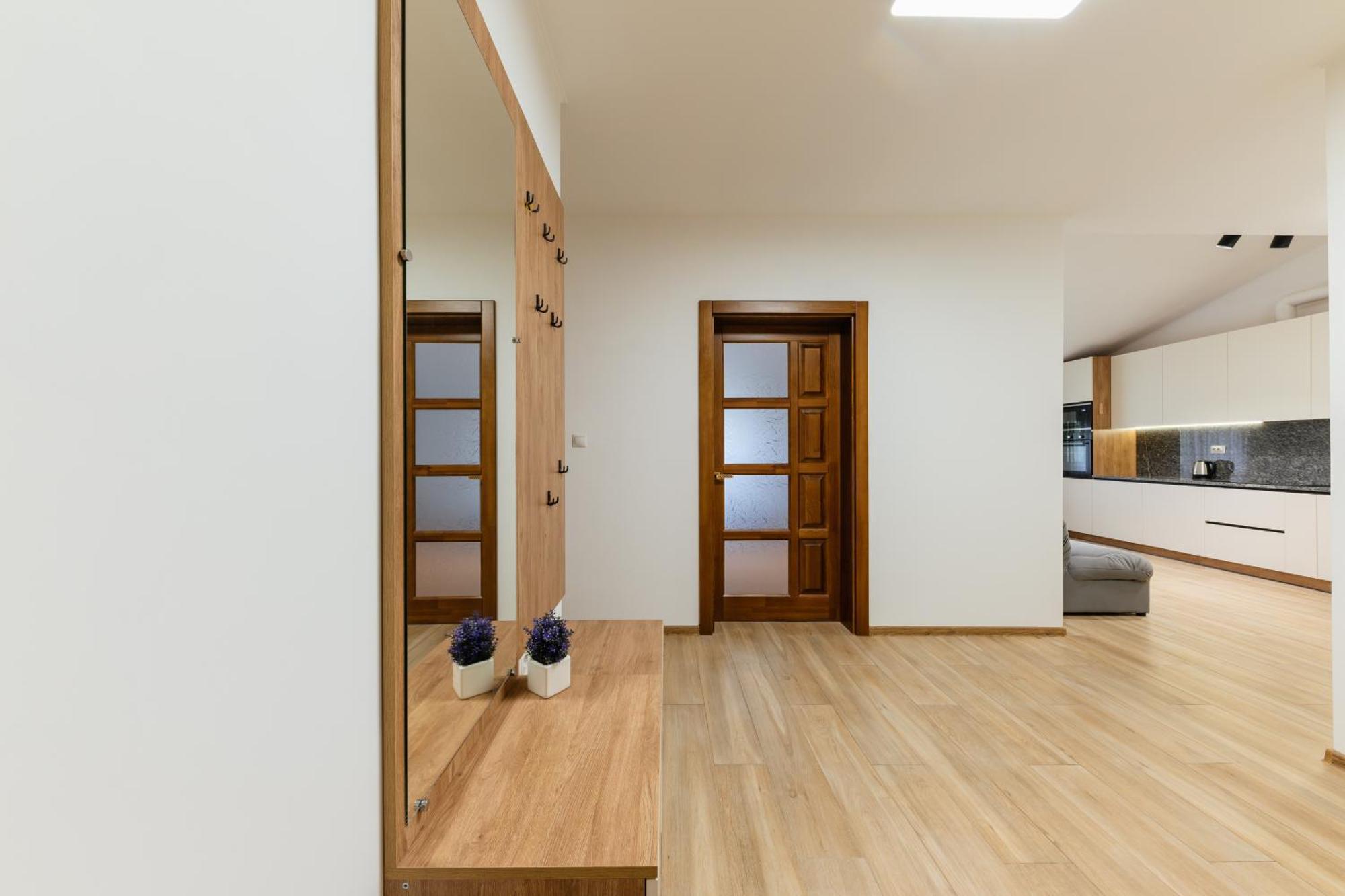 Luxury Apartments Uzhorod Buitenkant foto