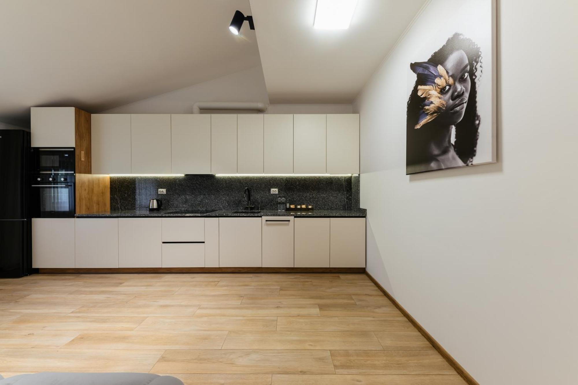 Luxury Apartments Uzhorod Buitenkant foto