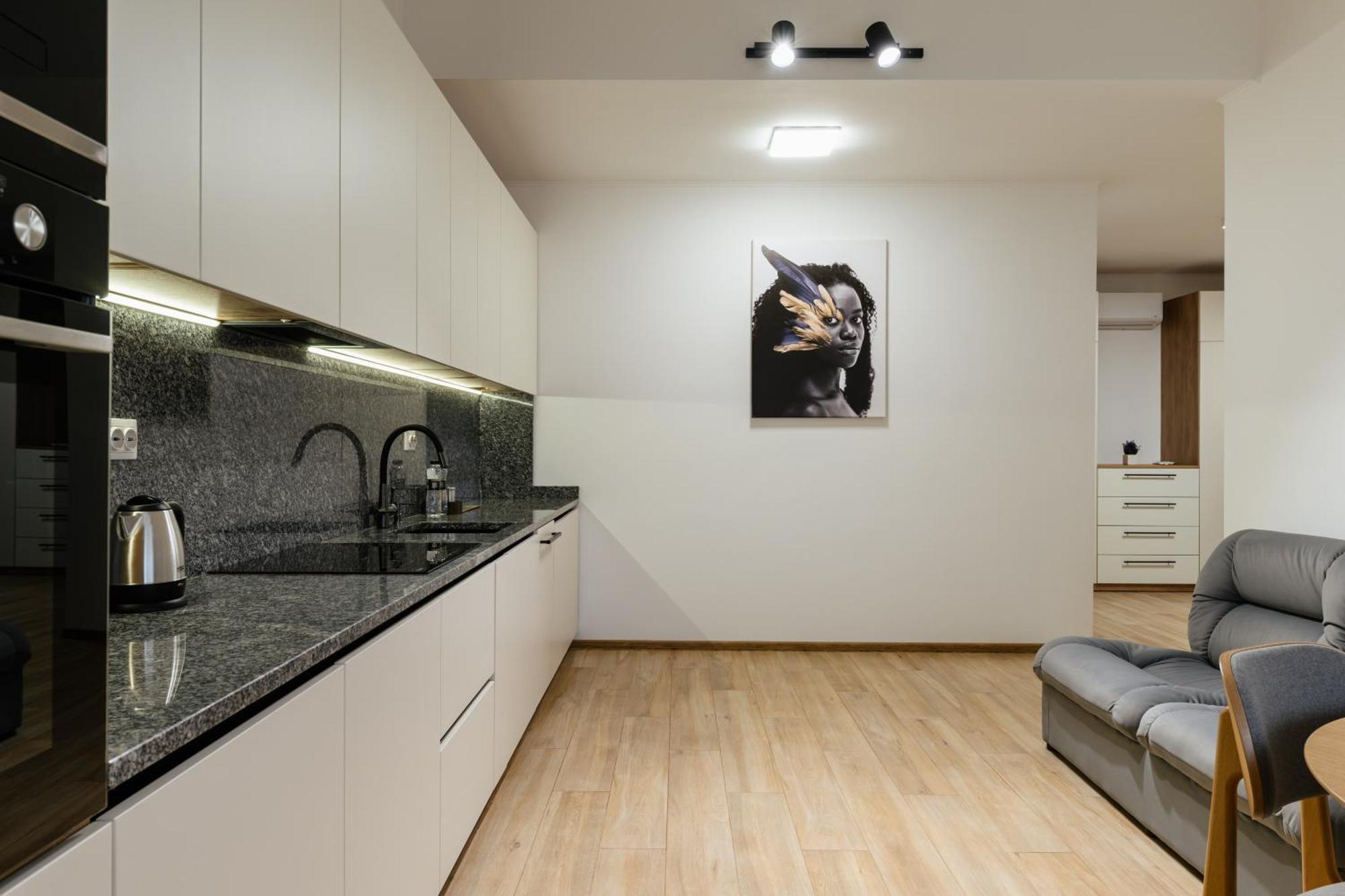 Luxury Apartments Uzhorod Buitenkant foto