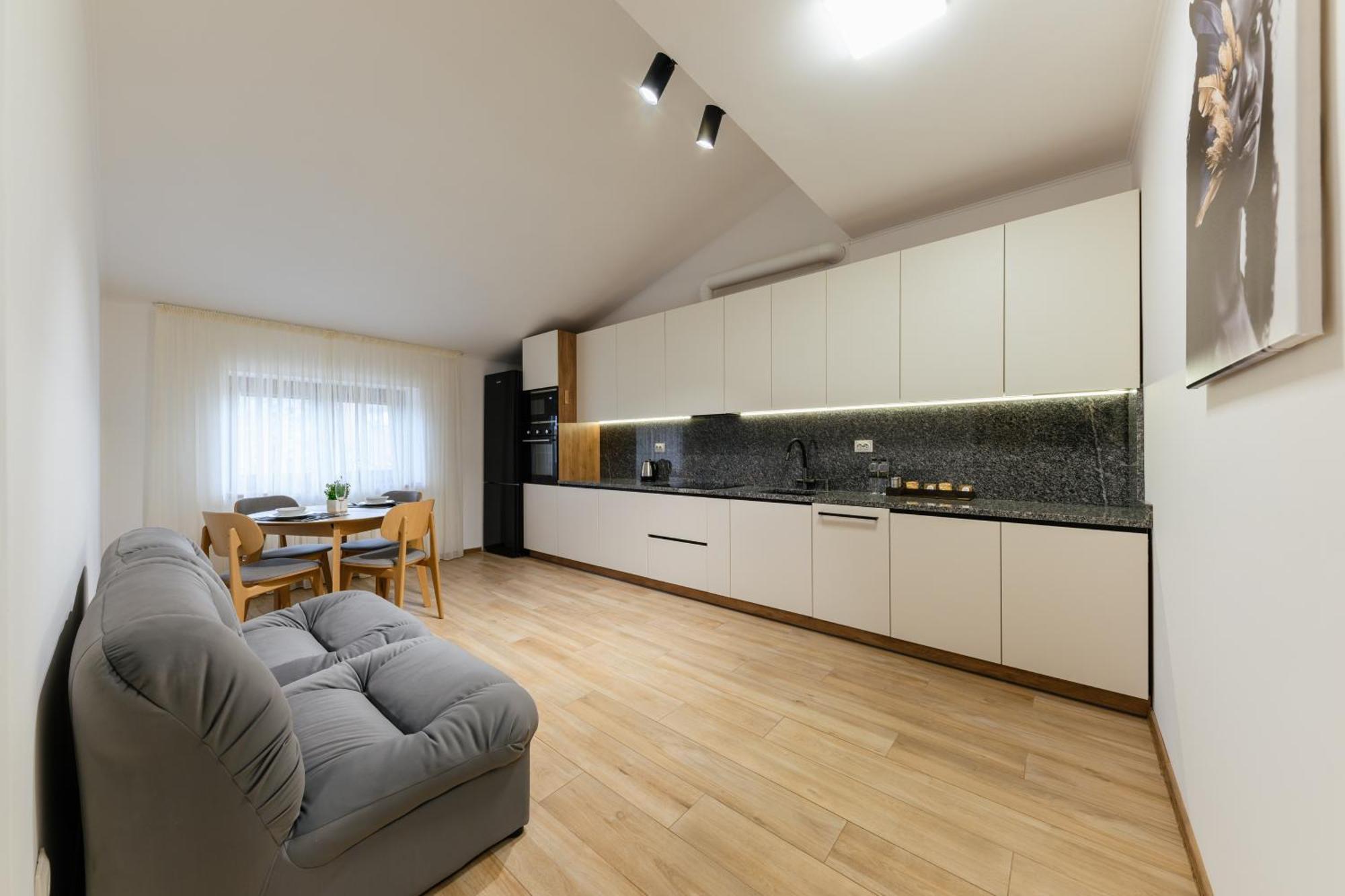 Luxury Apartments Uzhorod Buitenkant foto